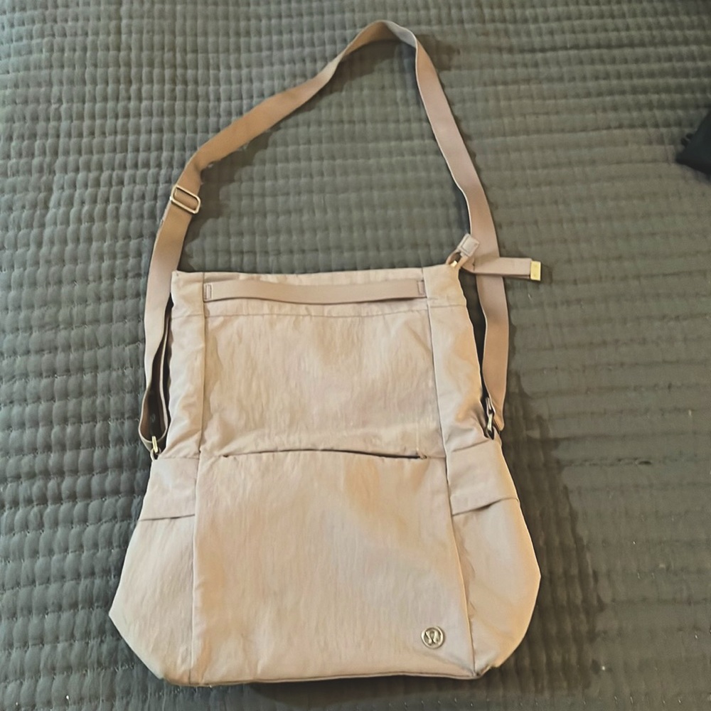 Lululemon cross body bag